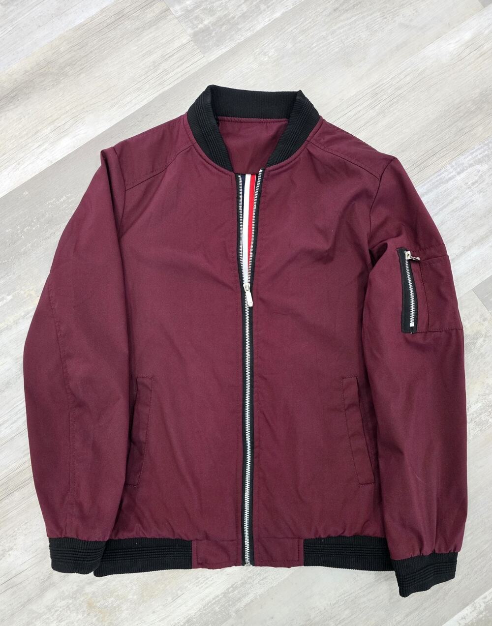 Vogue Bomber Jacket Mens Size M Burgundy Light Full Zip Streetwear Minimalist